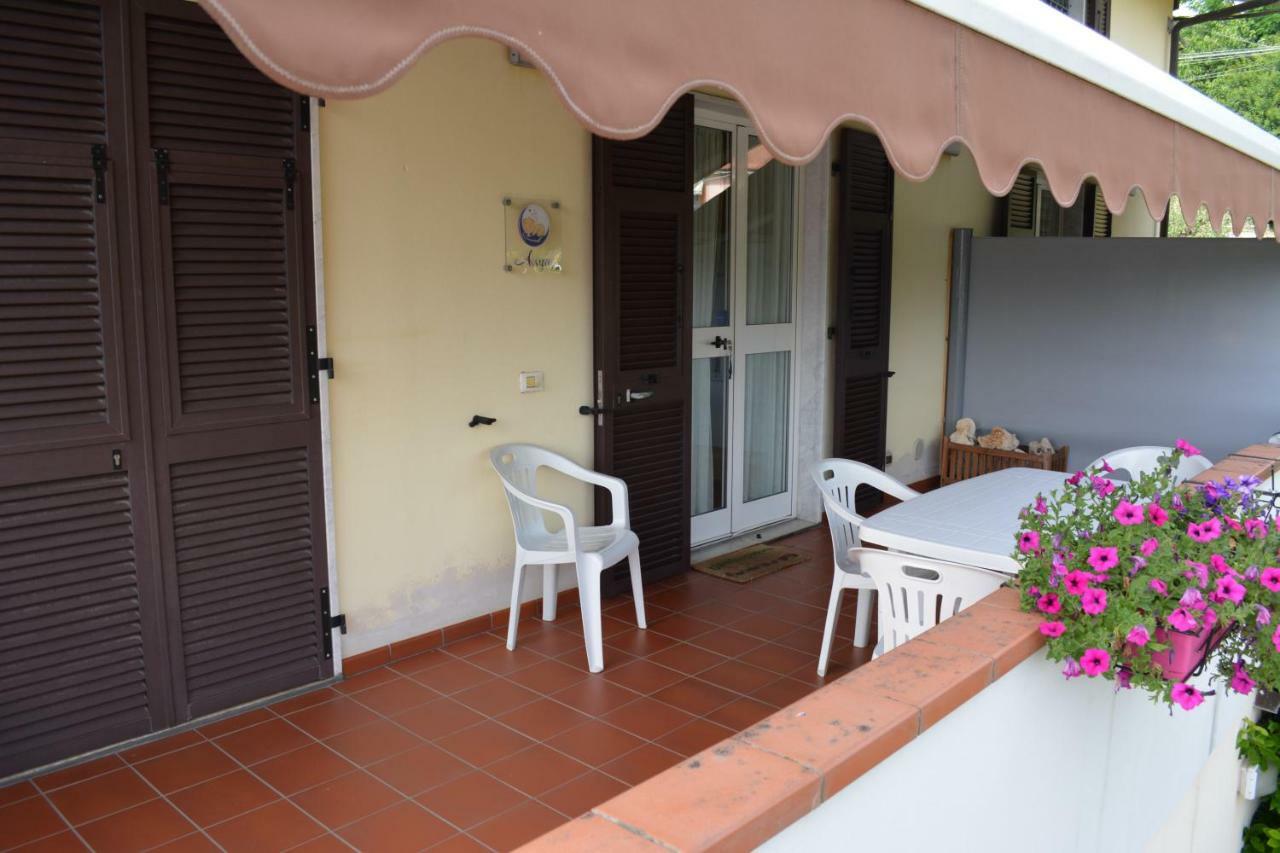 Casa Vacanza La Luna Sarzana Exterior foto